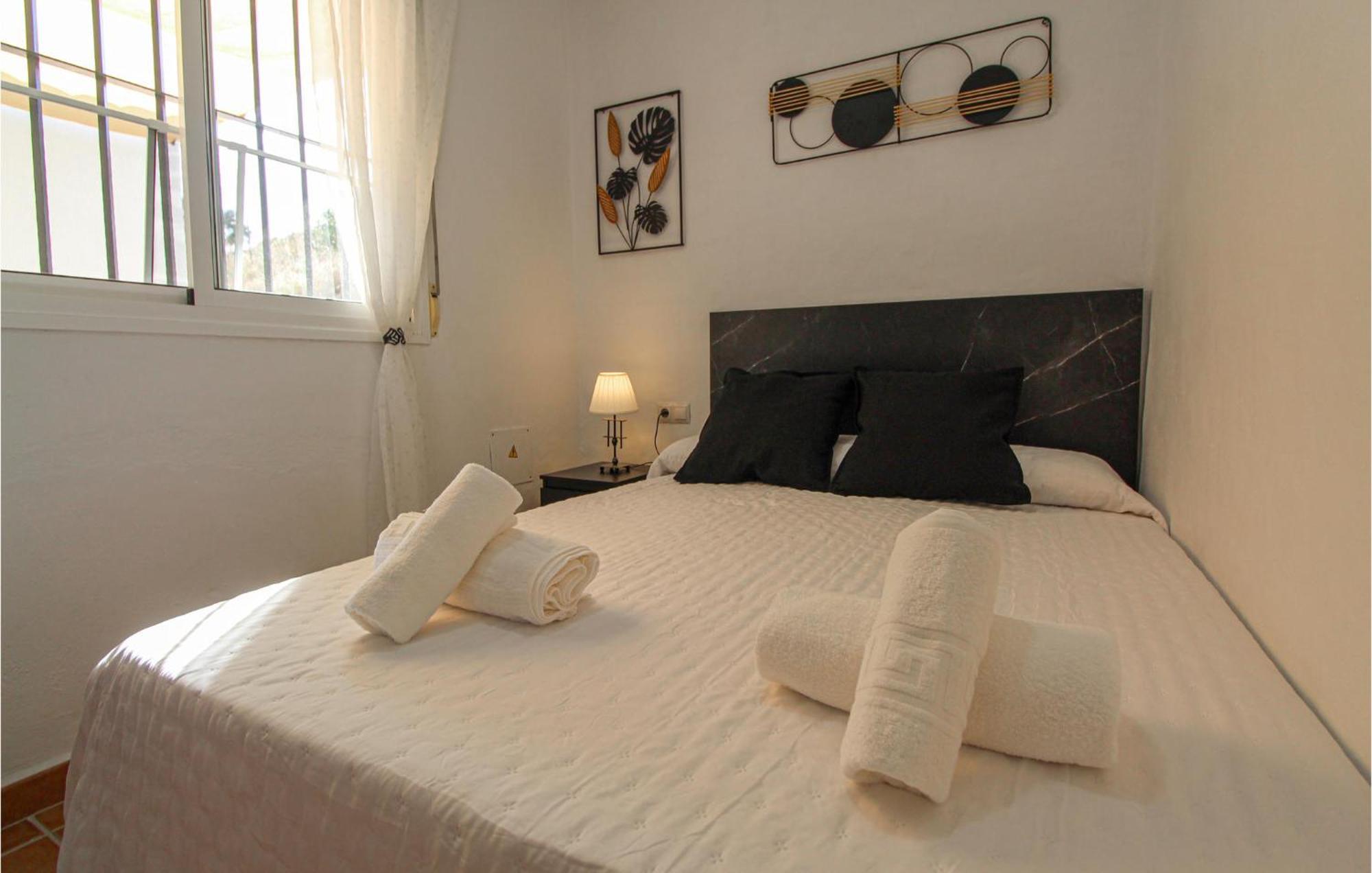 4 Bedroom Gorgeous Home In Sedella 外观 照片